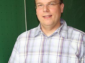 Fünf Fragen an...Alumni berichten aus ihrem Arbeitsalltag